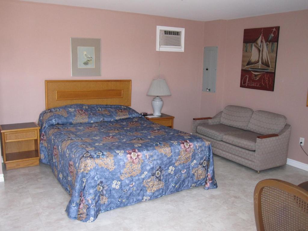 شدياك Gaudet Motel الغرفة الصورة